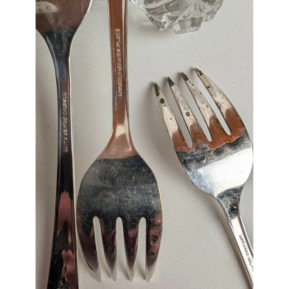 Vtg Holmes & Edwards Spring Garden 1949 Silverplate Salad Forks - Set of 3 As-Is